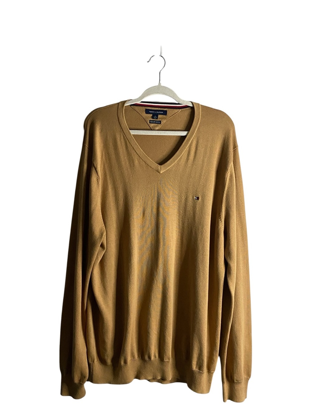 Tommy Hilfiger Men's Tan Premium Cotton V-Neck Pullover Knitwear
